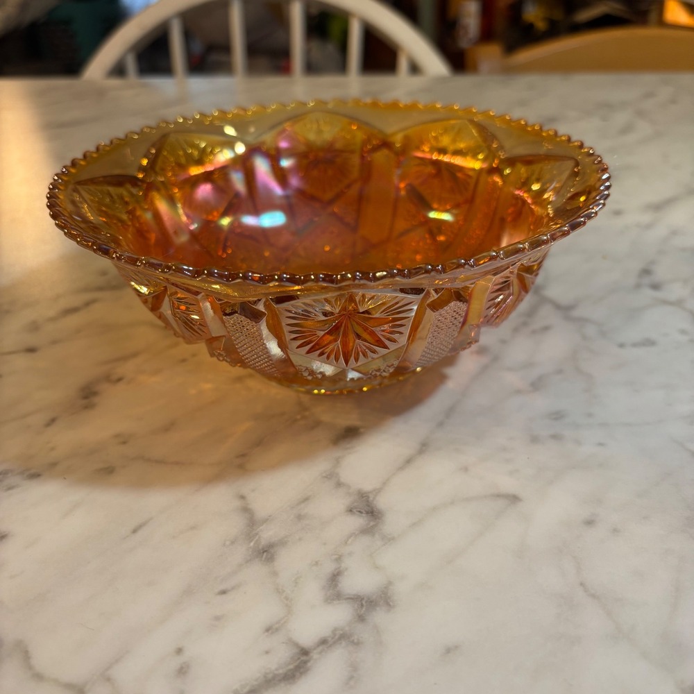 Vintage Marigold Carnival‎ Glass Bowl Starburst Iridescent Scalloped 7 Inch